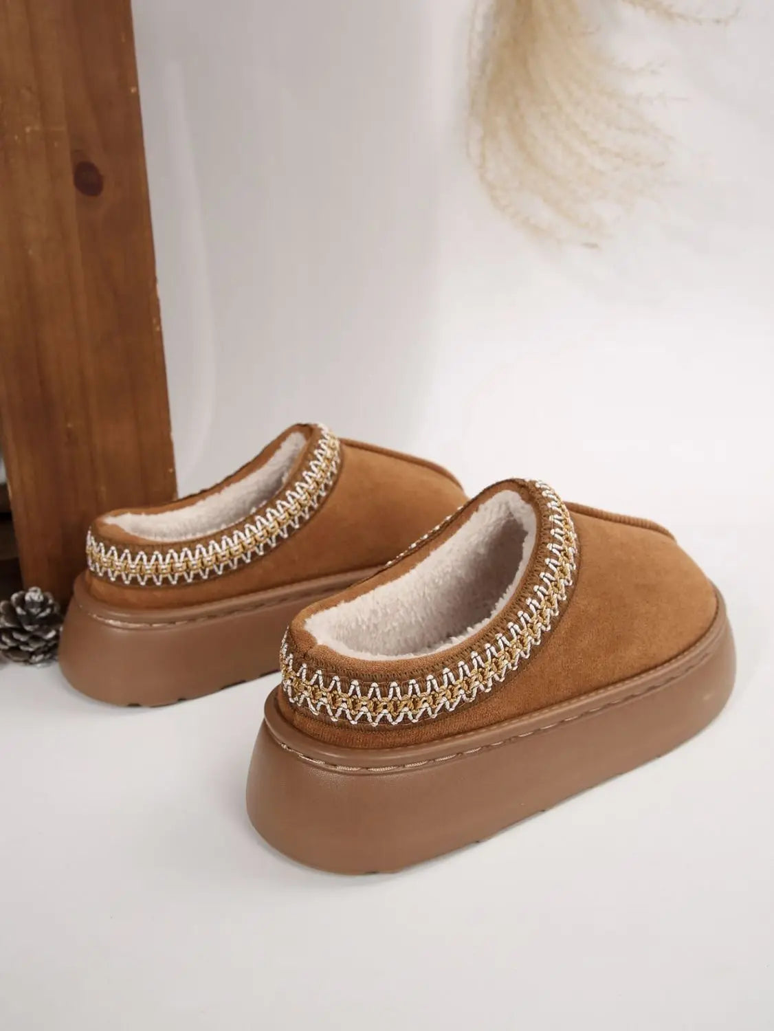 Winter Woman Slippers Plush Interior
