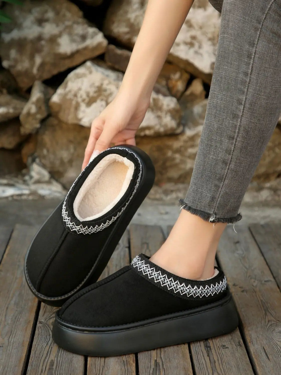 Winter Woman Slippers Plush Interior