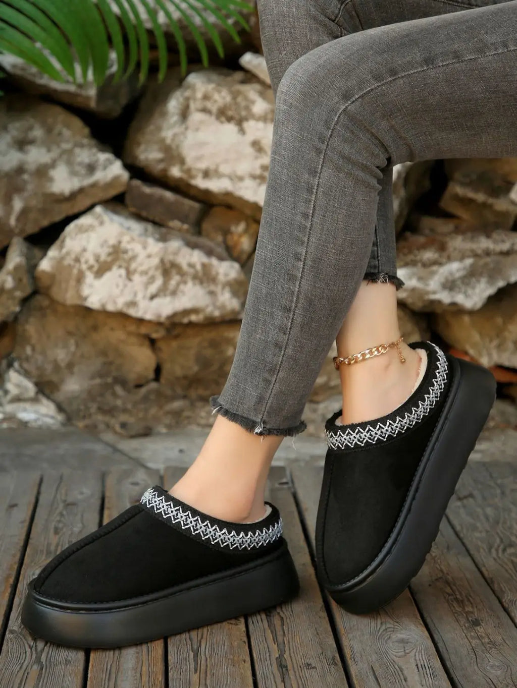 Winter Woman Slippers Plush Interior