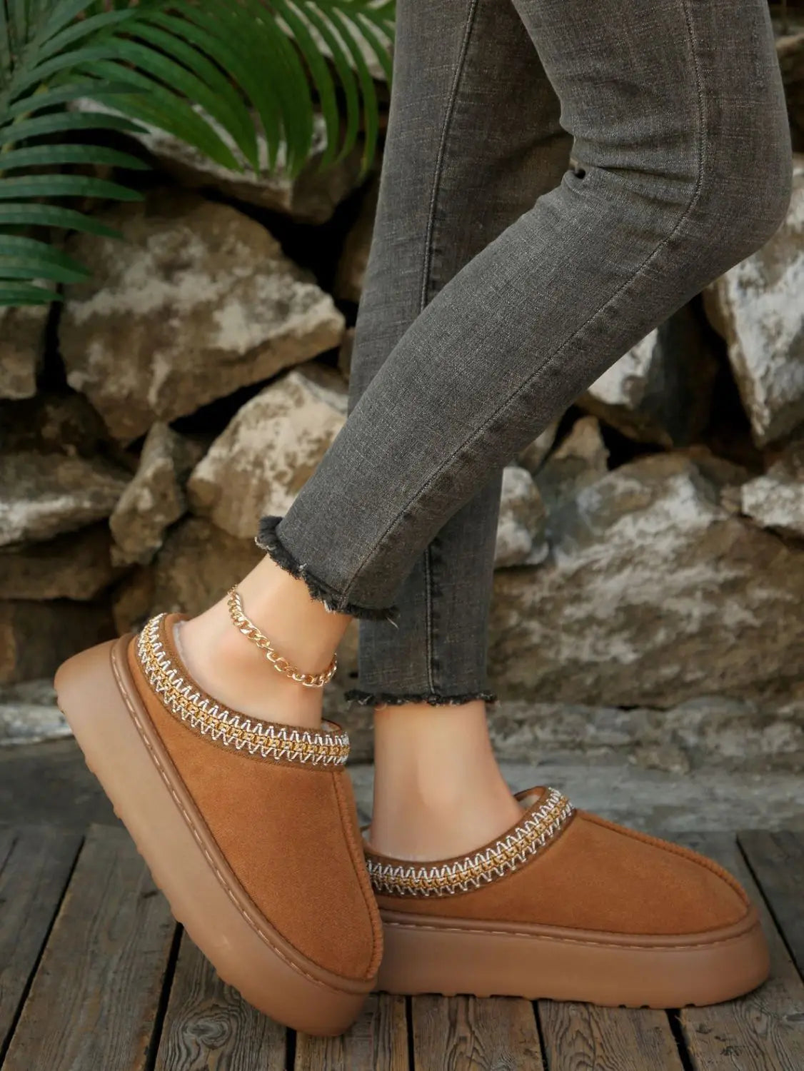 Winter Woman Slippers Plush Interior